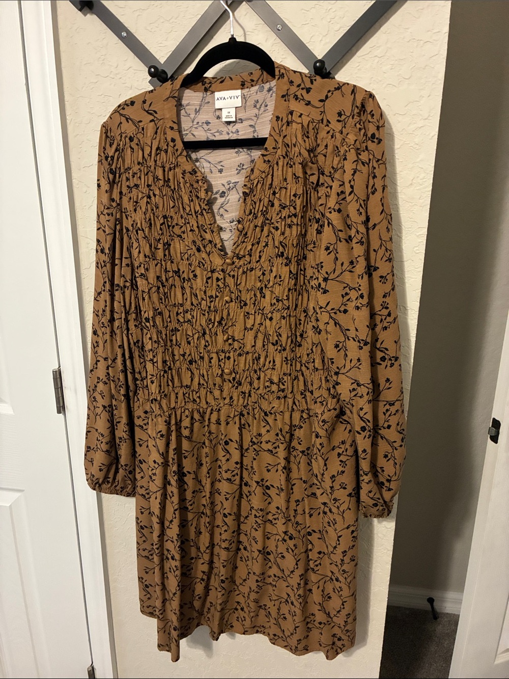 Ava & Viv Brown Floral Smocked V-Neck Long Sleeve Dress